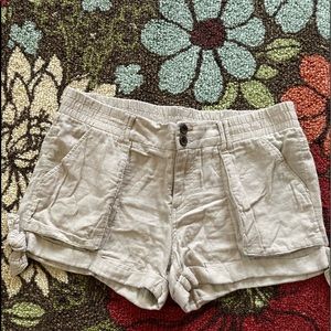 Lenin material tan shorts with pockets